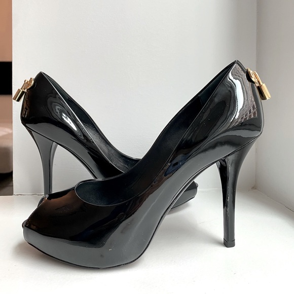 Louis Vuitton Black Patent Pumps with Gold Lock - Picture 2 of 5